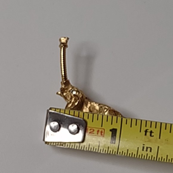 Very Cute Tiny Gold Tone Metal Elephant Pin With Waggling Trunk - Picture 9 of 10